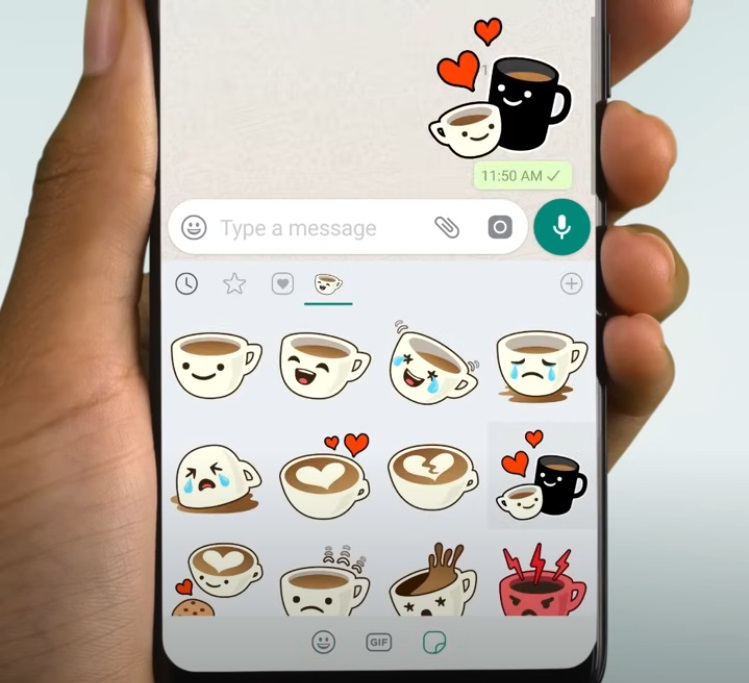 Як прикріплювати стікери у повідомленнях WhatsApp