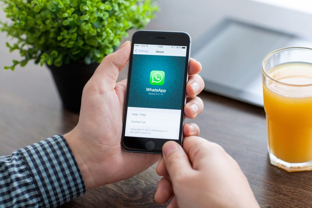 Як зробити порожній статус у Whatsapp