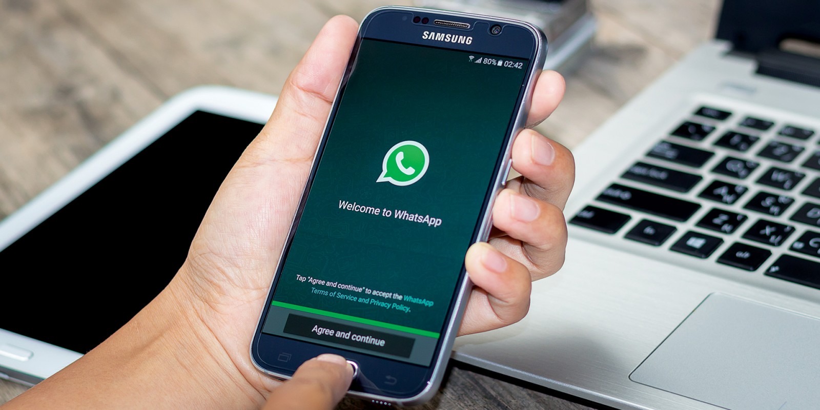 завантажити Whatsapp на телефон