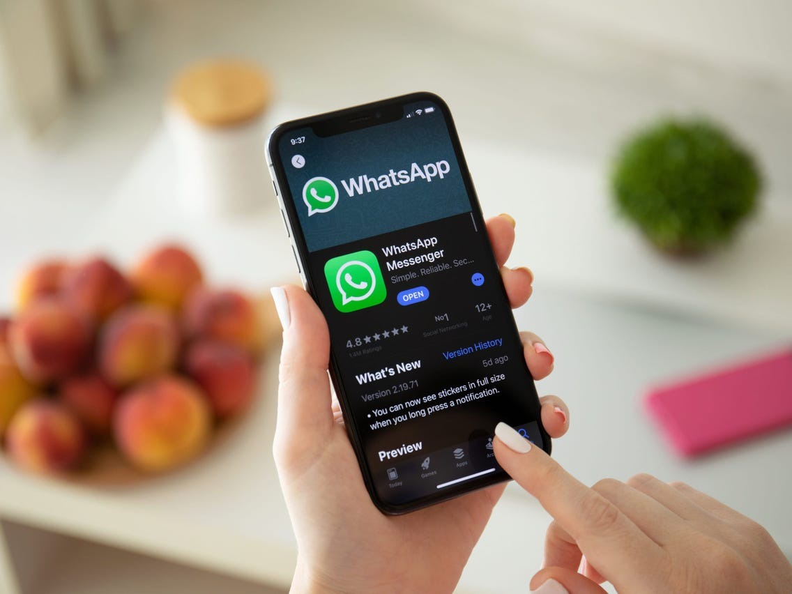 Що робити, якщо WhatsApp вилітає відразу після відкриття